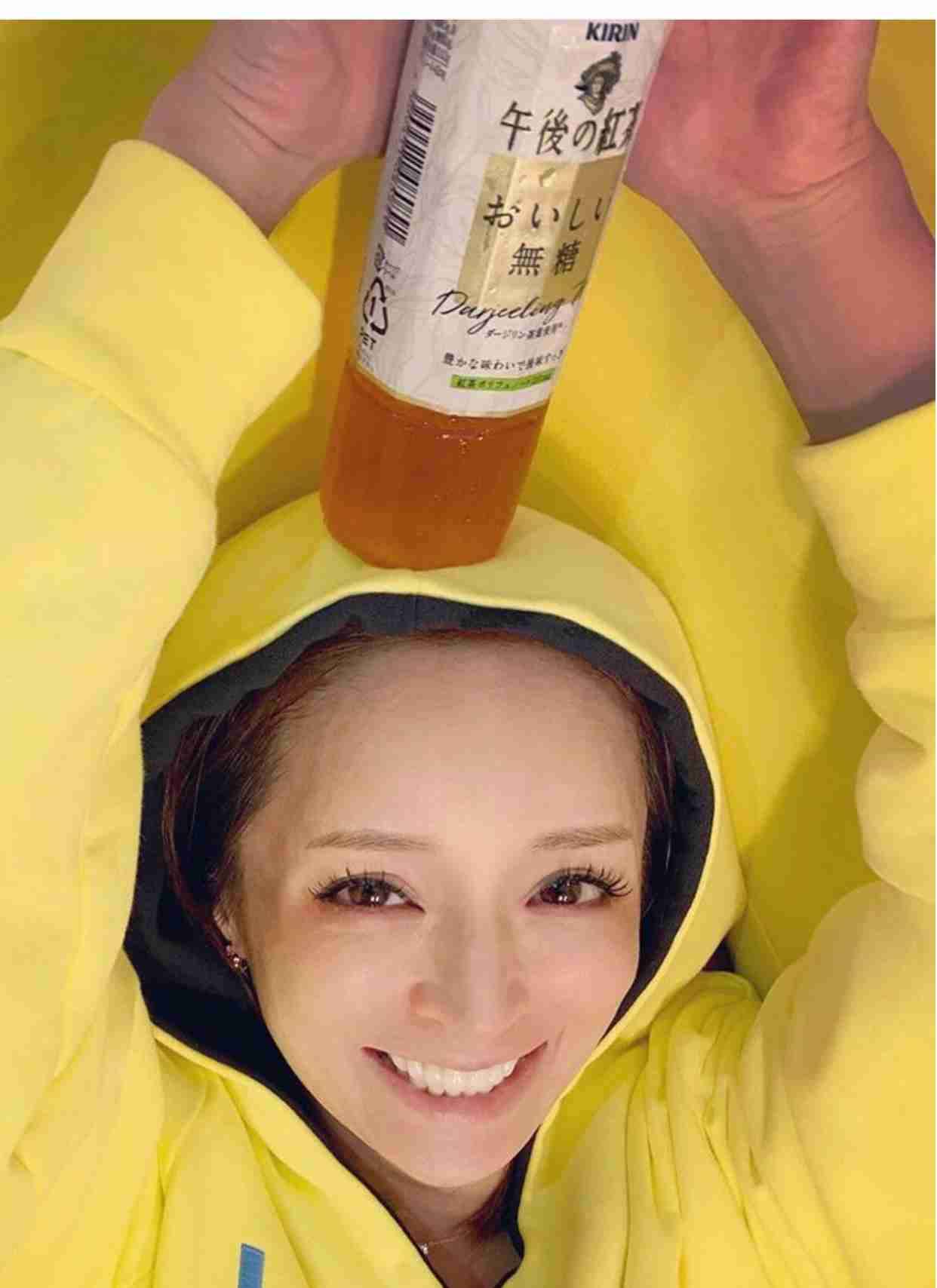 浜崎あゆみ、あの歌姫2人に寄せすぎていると批判殺到「髪型もメイクもパクリ」「これは意識しすぎ」