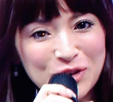 浜崎あゆみ、あの歌姫2人に寄せすぎていると批判殺到「髪型もメイクもパクリ」「これは意識しすぎ」