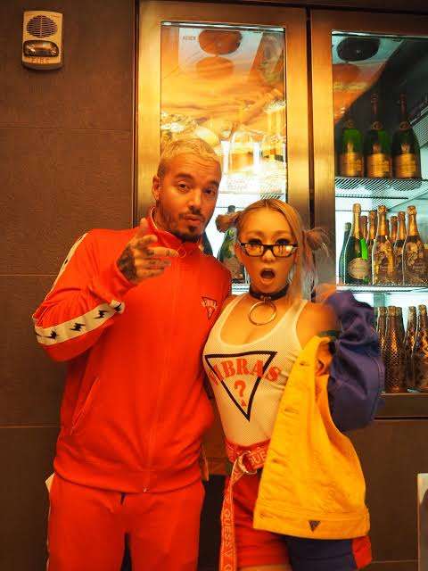 浜崎あゆみ、あの歌姫2人に寄せすぎていると批判殺到「髪型もメイクもパクリ」「これは意識しすぎ」