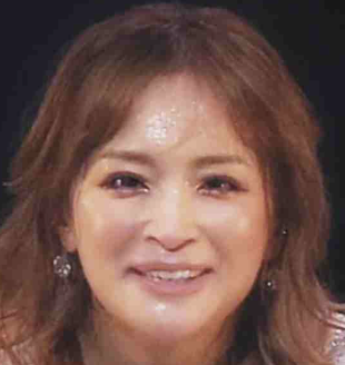 浜崎あゆみ、あの歌姫2人に寄せすぎていると批判殺到「髪型もメイクもパクリ」「これは意識しすぎ」