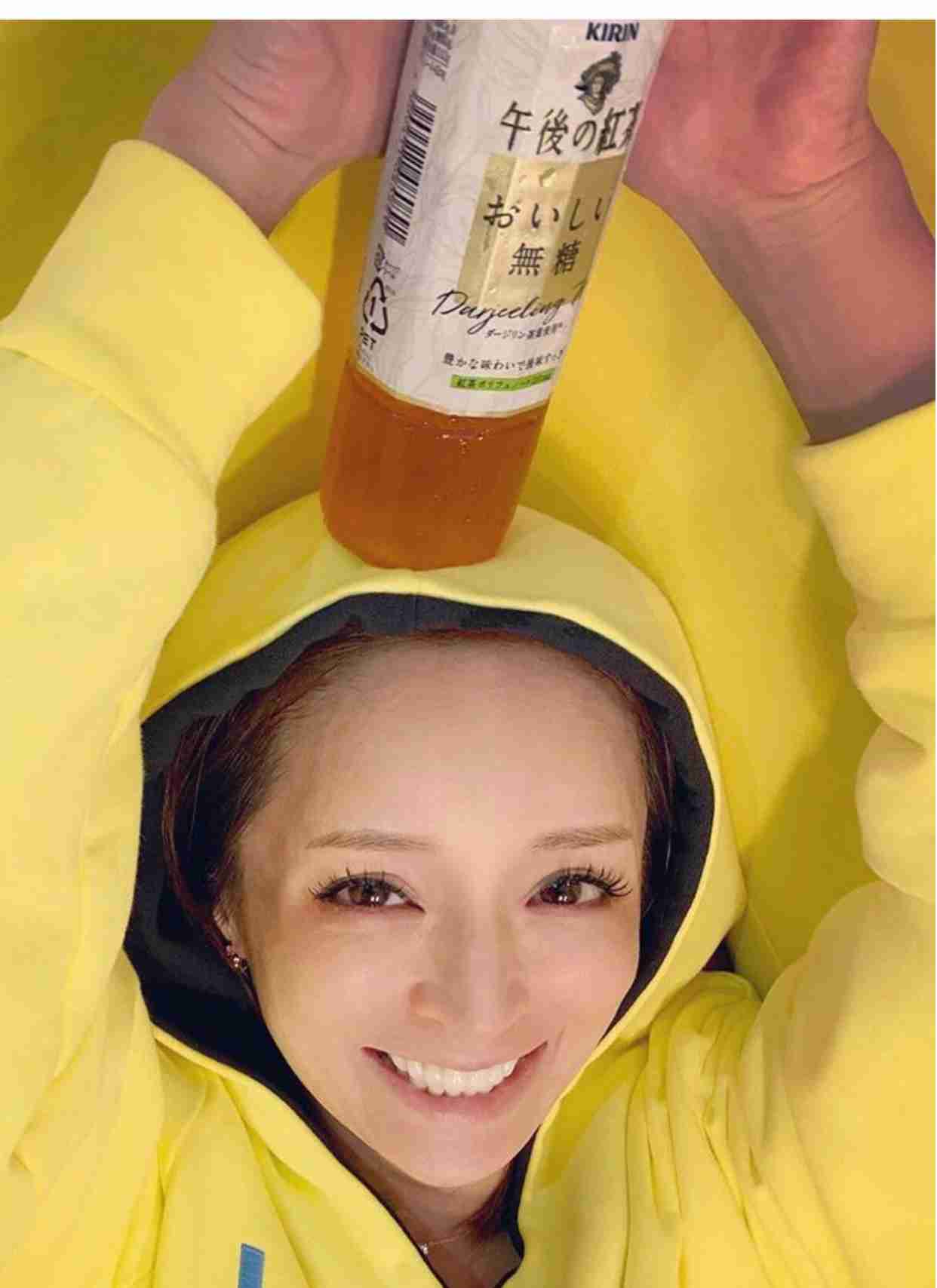 浜崎あゆみ、あの歌姫2人に寄せすぎていると批判殺到「髪型もメイクもパクリ」「これは意識しすぎ」