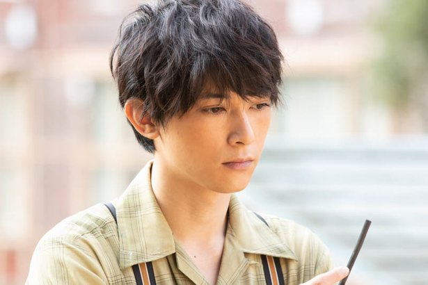 吉沢亮、恋人の特権は「吉沢亮の顔面を一番近くで見られます」【100問100答企画 vol.3】