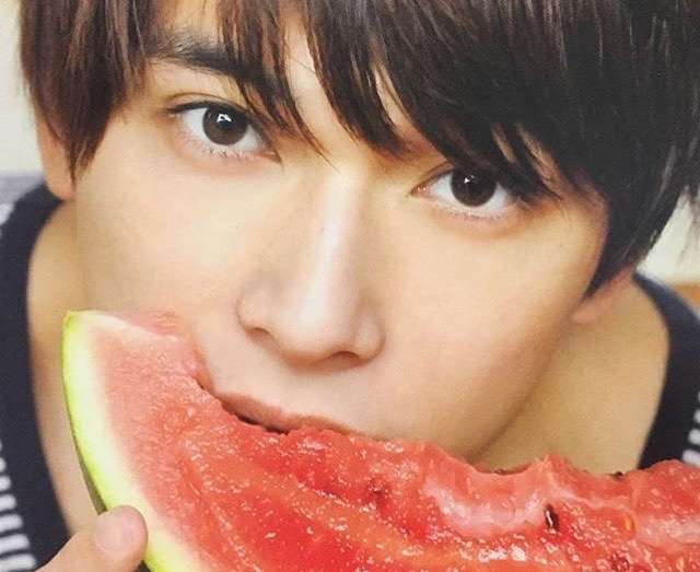 吉沢亮、恋人の特権は「吉沢亮の顔面を一番近くで見られます」【100問100答企画 vol.3】