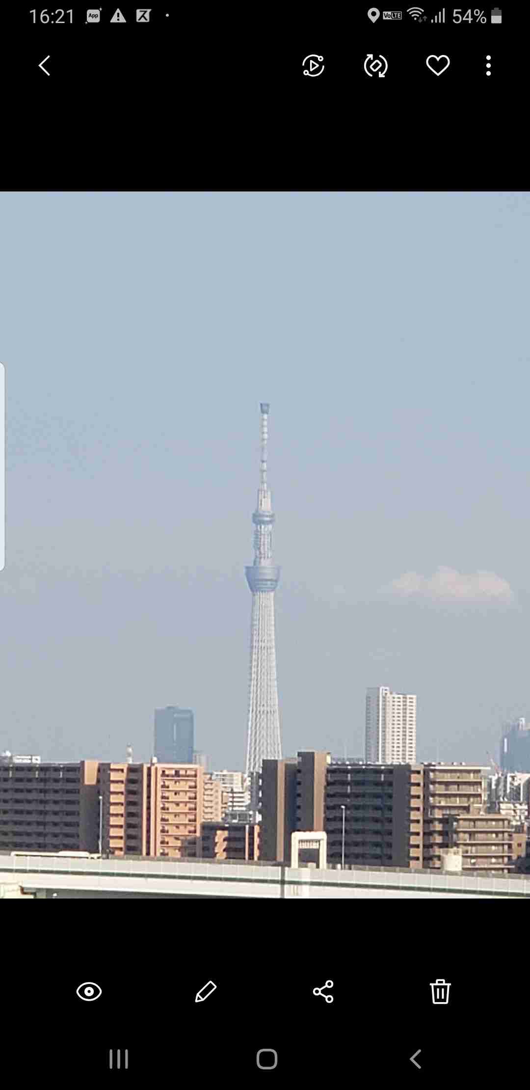 東京タワーかスカイツリーの画像を貼るトピ