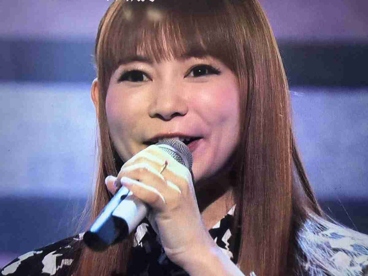 中川翔子 ピンクがちらり なヘアアレンジを公開 お仕事によっては ガールズちゃんねる Girls Channel