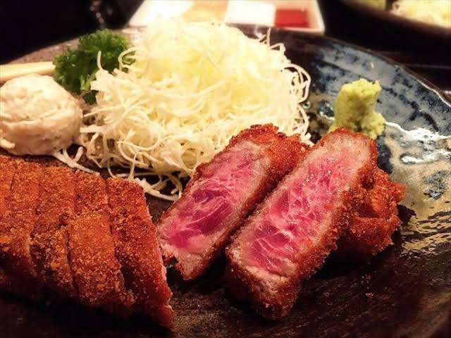飲食物でしりとりするトピ