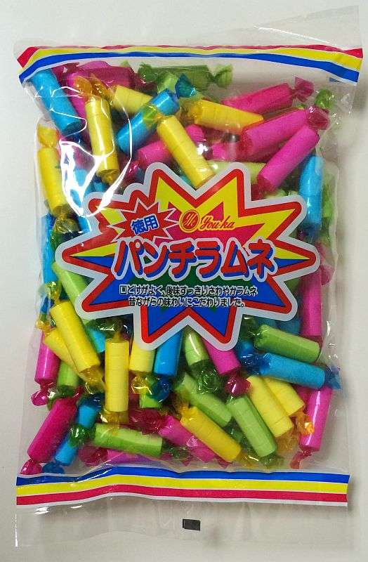 ラムネ菓子好きな人～！