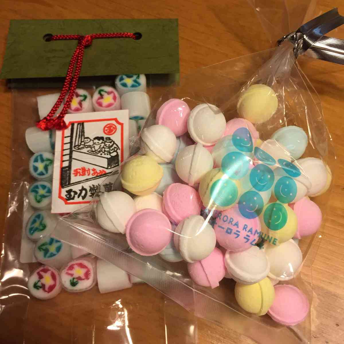 ラムネ菓子好きな人～！