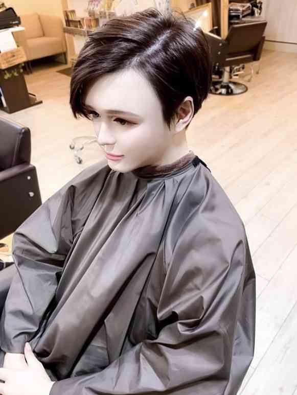 美容院、1日のいつ頃行く？
