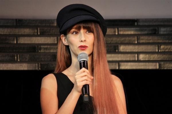 「英語の勉強は？」 ダレノガレ明美、ユーチューバーデビューも賛否 動画の内容は…