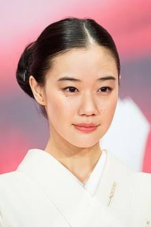 美形か美形でないか見る人によって意見が分かれそうな有名人