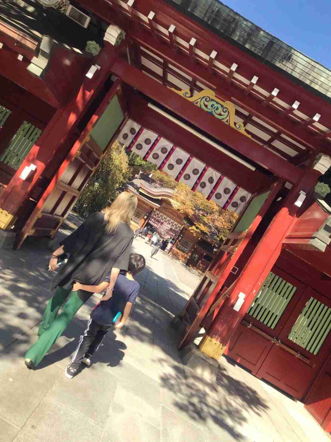 倖田來未、美腹筋際立つステージ衣装のオフショット公開し反響「腹筋ヤバイね」「ママには見えん」