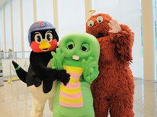 つば九郎とドアラを交互に貼り、時々 他球団マスコットが貼られるトピ