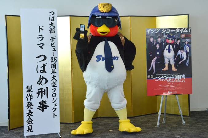つば九郎とドアラを交互に貼り、時々 他球団マスコットが貼られるトピ