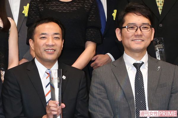 おしぼりで顔を拭く男性どう思いますか?
