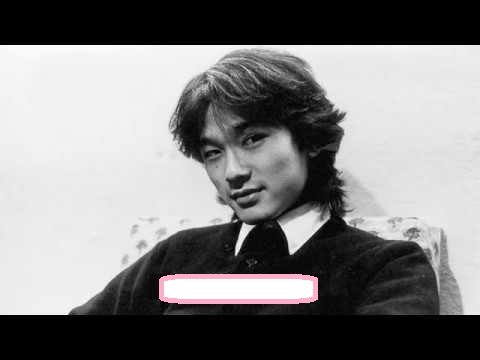 有名人の過去の写真を貼って誰なのかわかったらプラス