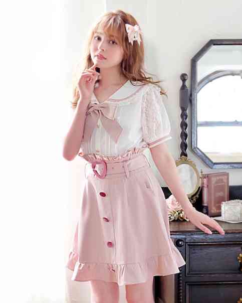 若い時にしかできない服装