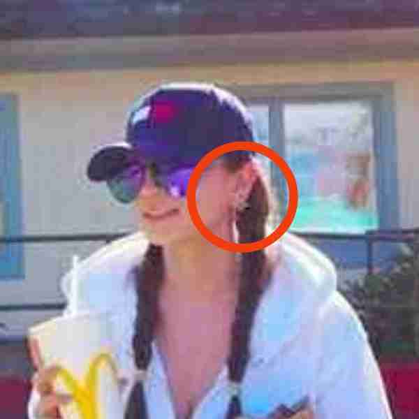 浜崎あゆみ、ハワイでの美脚ショット公開に「何しても可愛い」「マックが高級に見える」