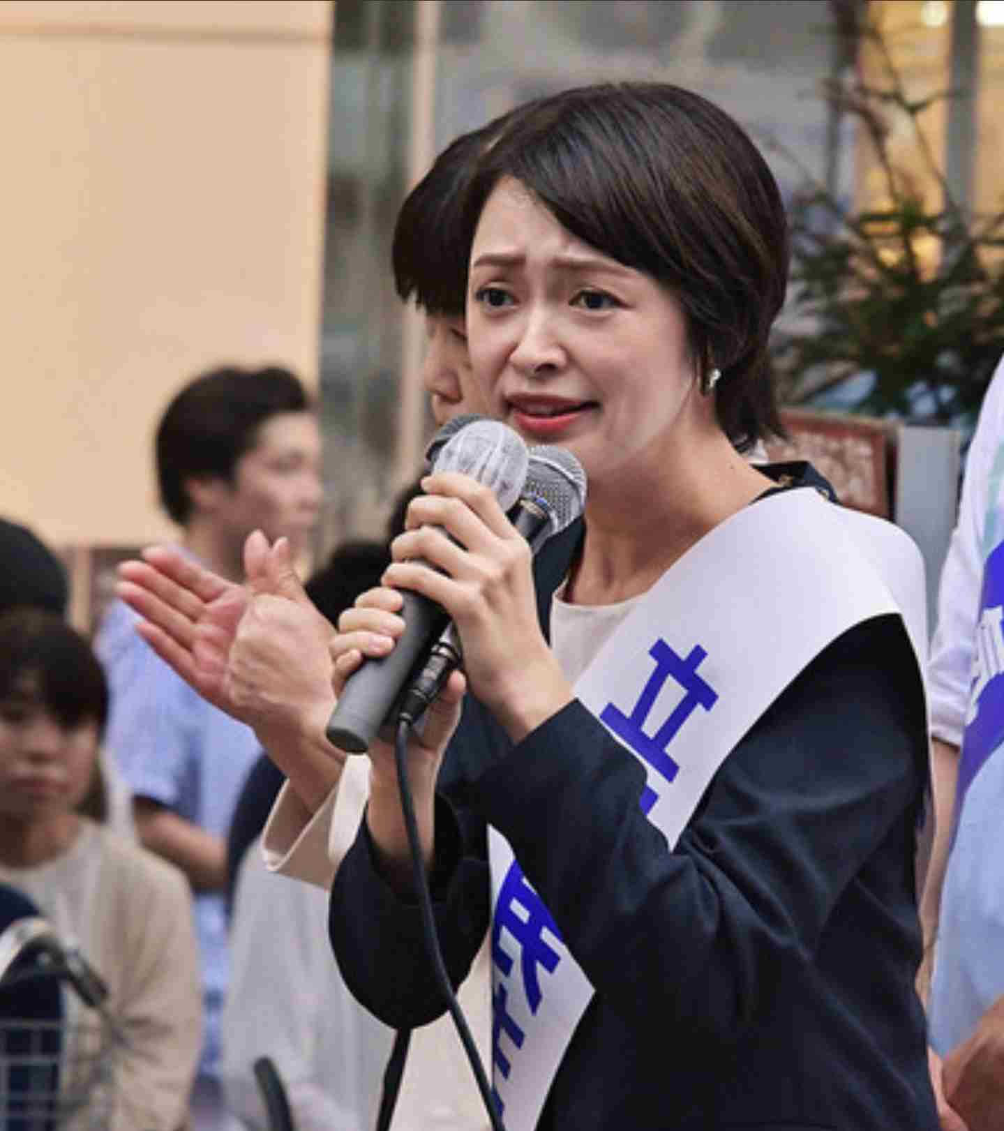 市井紗耶香候補「子どもは姫路城と同じくらい価値ある」世界遺産の地で熱弁