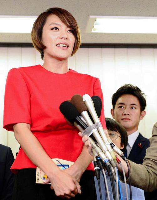 市井紗耶香候補「子どもは姫路城と同じくらい価値ある」世界遺産の地で熱弁