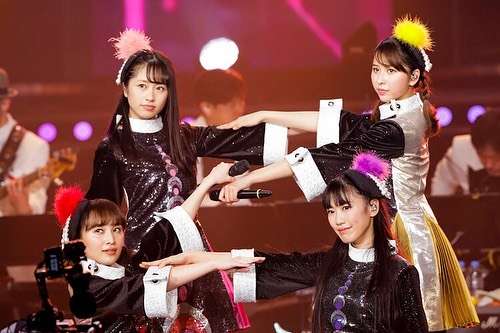 ももクロの衣装を見たい！！