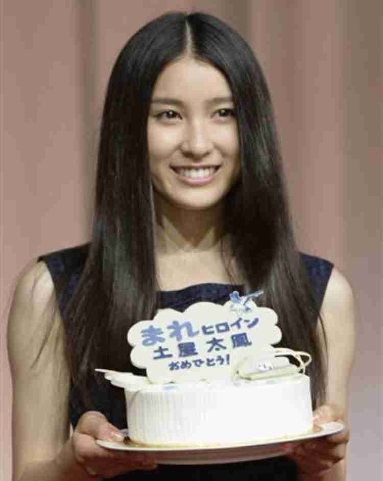 女性アイドル、女優のメイクを語るトピ