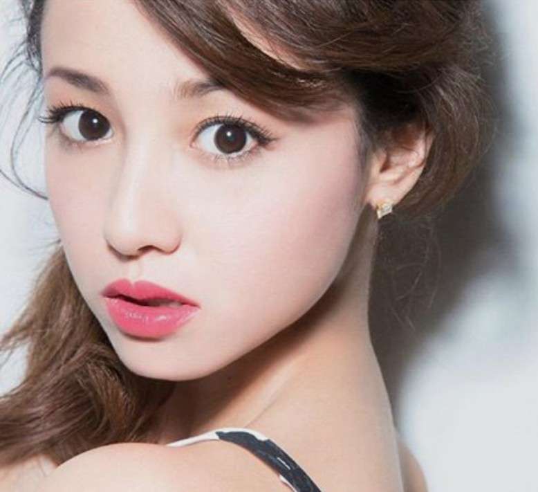 女性アイドル、女優のメイクを語るトピ