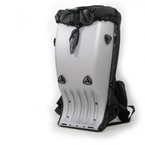 スーツにリュックの男性はアリですか？