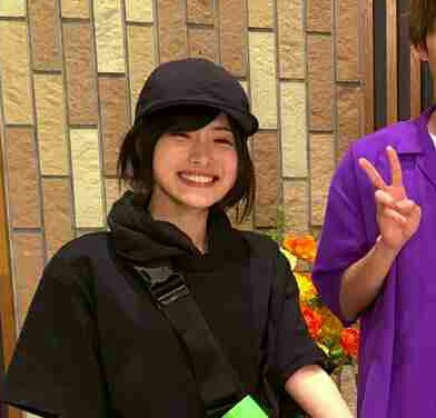 石原さとみ、新人ADに変装！ 視聴者「変装してもかわいさダダ漏れ」
