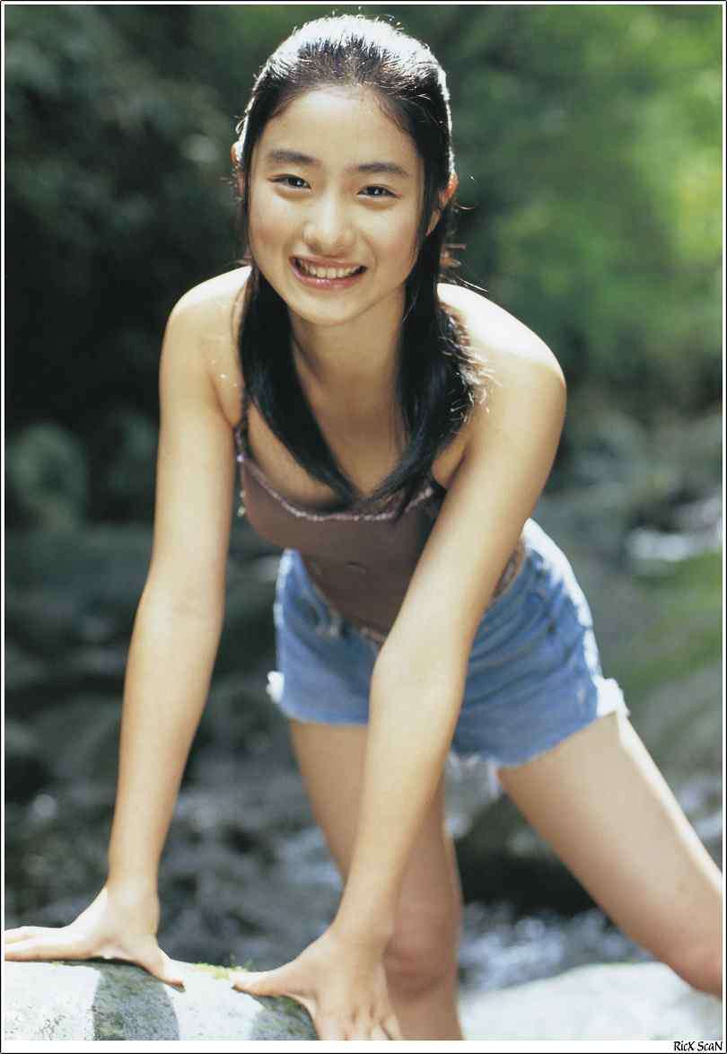 石原さとみ、新人ADに変装！ 視聴者「変装してもかわいさダダ漏れ」