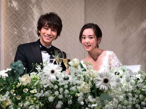 桐谷美玲、タイトなドレス姿で登場 美の秘訣は「積み重ね」