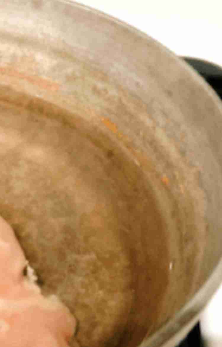 渡辺美奈代、「汚くてびっくり！」料理中の鍋に思わぬ指摘が集まる