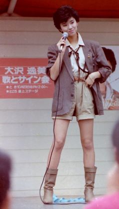 80年代アイドルのファッションが好き