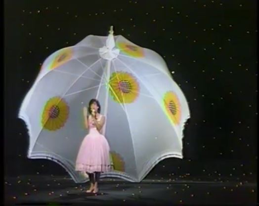 80年代アイドルのファッションが好き