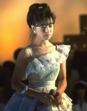 80年代アイドルのファッションが好き