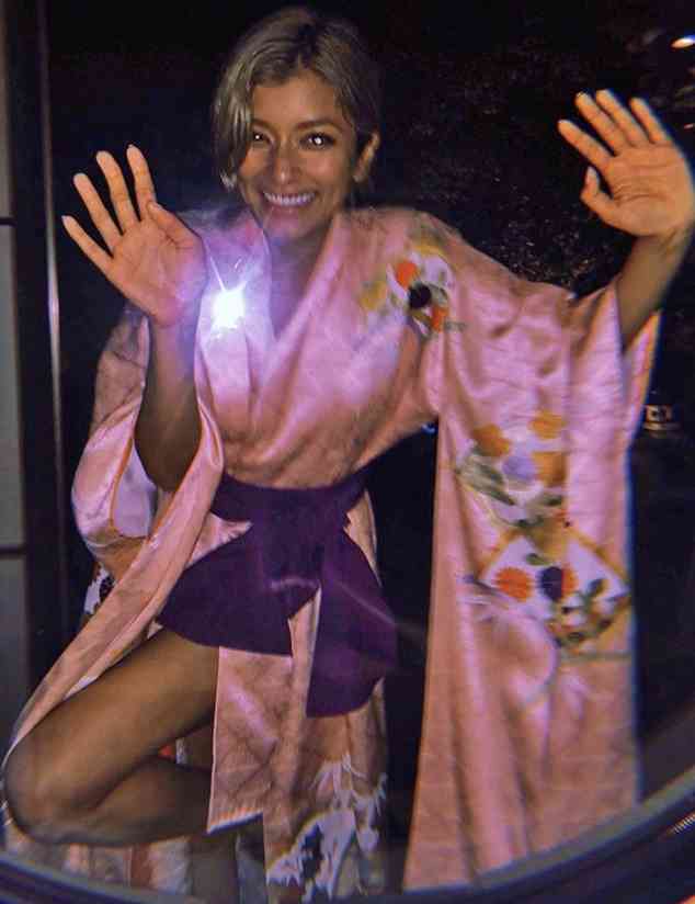 ローラ、健康的な太ももが艶めかしいとファンからは称賛の嵐
