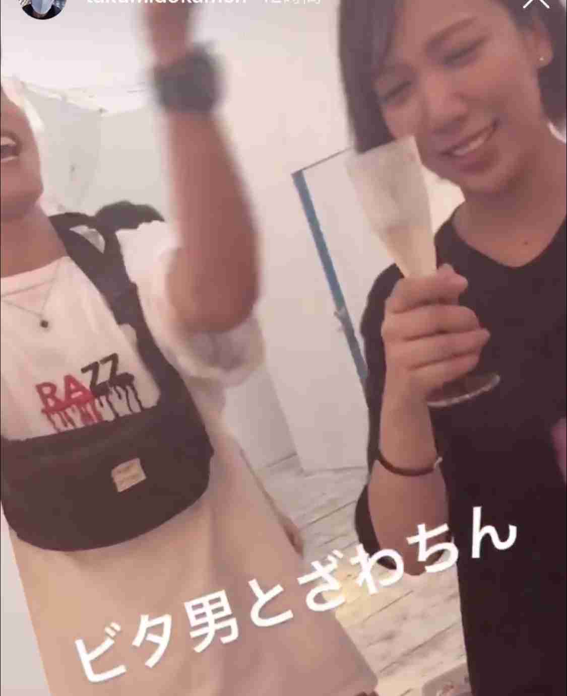 ざわちん、引地敬澄との“カップル風”2ショットに「美男美女」「横顔も可愛すぎ」の声