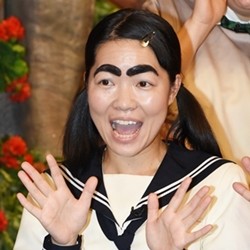 芸能人の写真でPTA会報を完成させよう