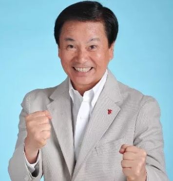 芸能人の写真でPTA会報を完成させよう