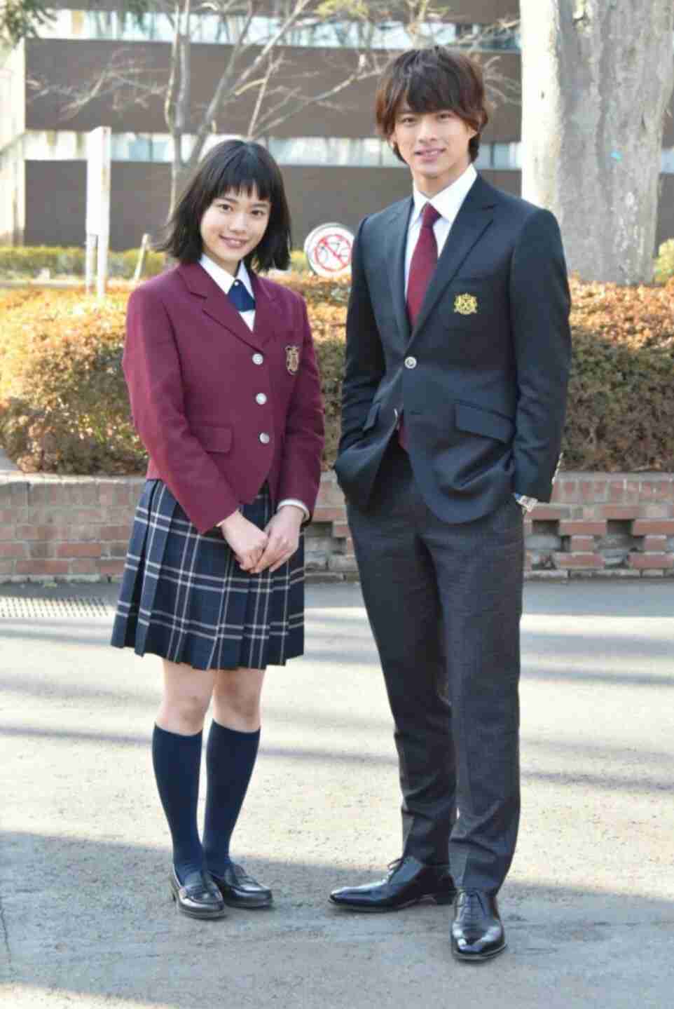 芸能人の写真でPTA会報を完成させよう