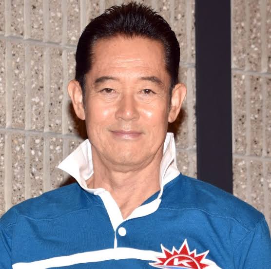 芸能人の写真でPTA会報を完成させよう