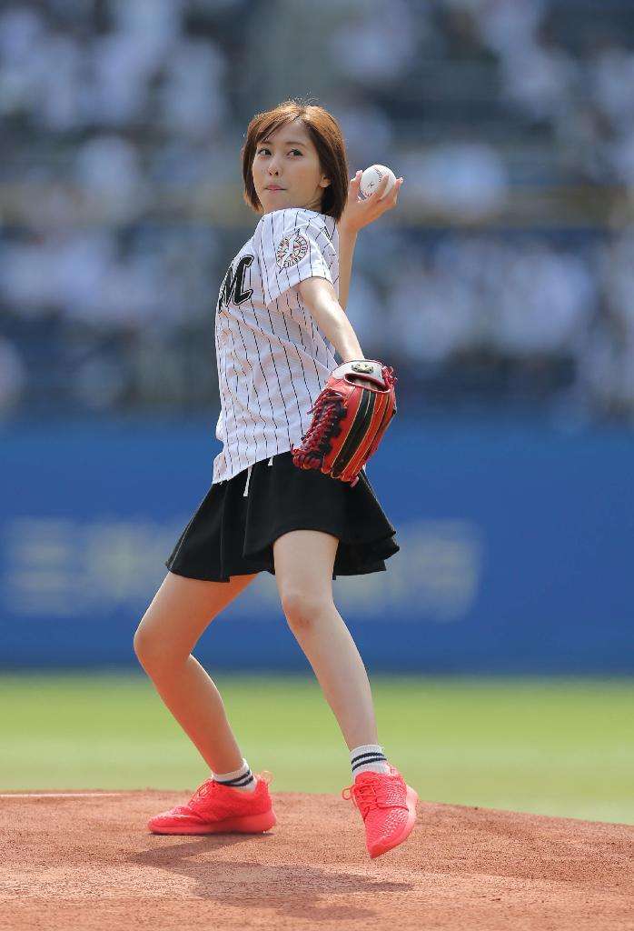 始球式やった有名人が見たい