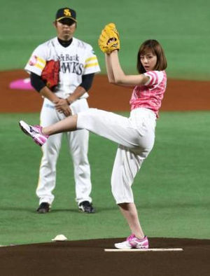 始球式やった有名人が見たい