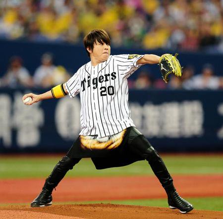 始球式やった有名人が見たい