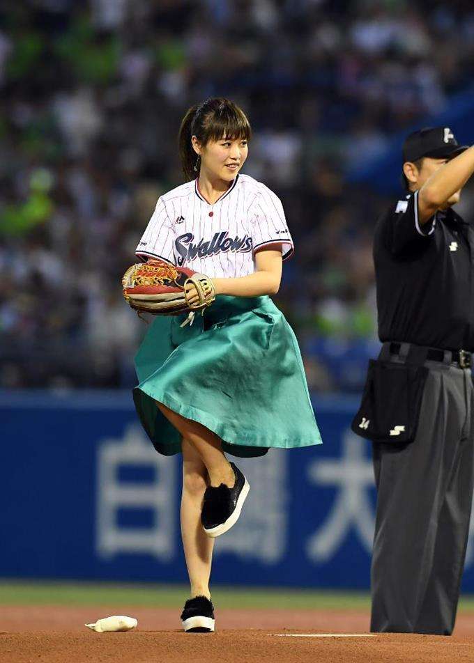 始球式やった有名人が見たい