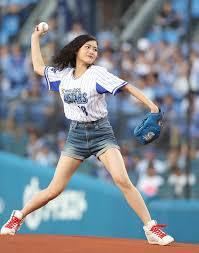 始球式やった有名人が見たい