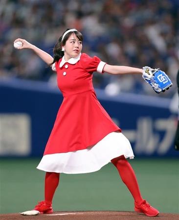 始球式やった有名人が見たい