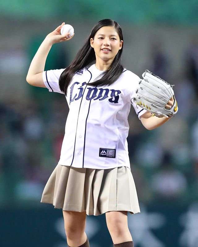 始球式やった有名人が見たい