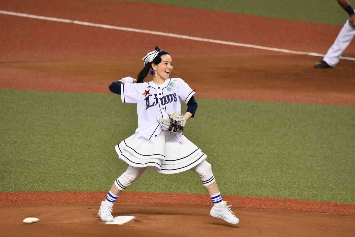 始球式やった有名人が見たい