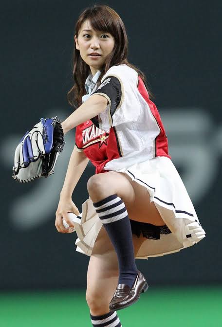 始球式やった有名人が見たい